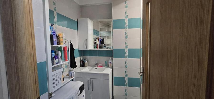 Apartament cu 2 camere semidecomandat în Exterior Sud