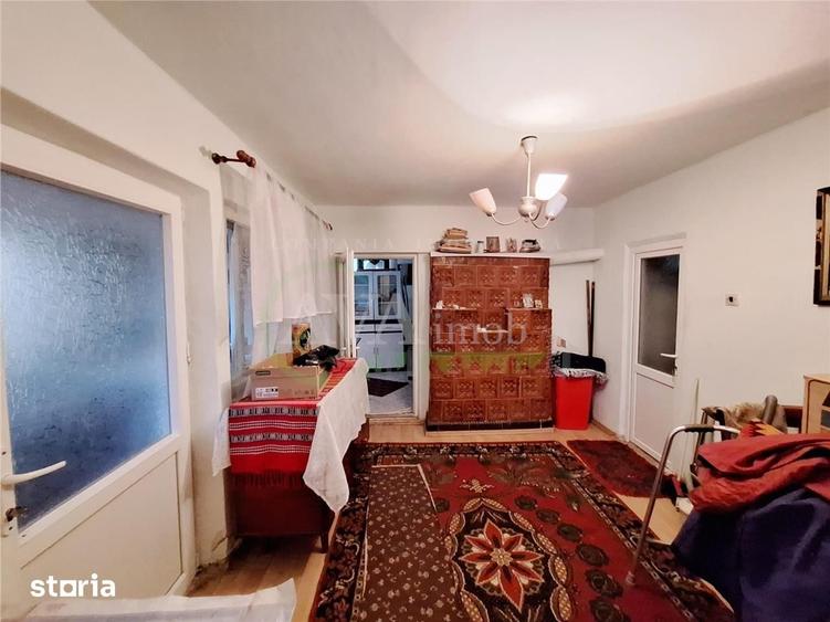 Casă cu 3 camere cu Teren 350 Mp în CFR