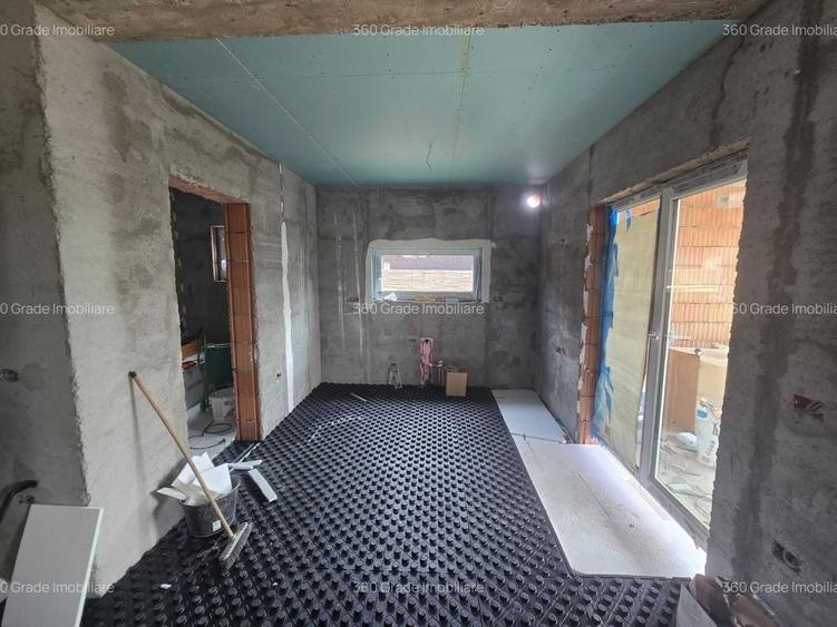 Duplex cu 3 camere cu Canalizare în Moșnița Nouă