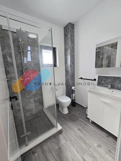 Casă individuală cu 4 camere cu Canalizare în Dezmir