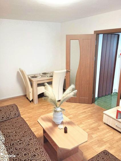Apartament cu 2 camere semidecomandat în Calea București