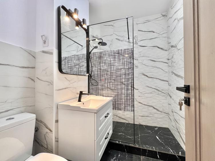 Apartament cu 3 camere decomandat în Titulescu