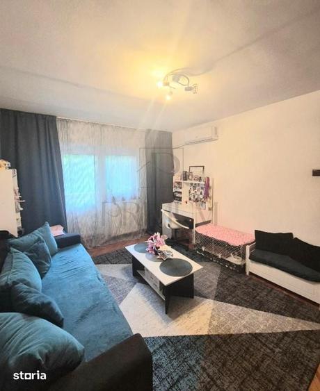 Apartament cu 2 camere semidecomandat în Dâmbovița