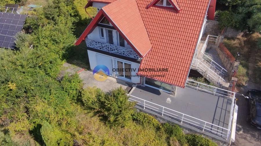 Casă cu 6 camere cu Canalizare în Sărata