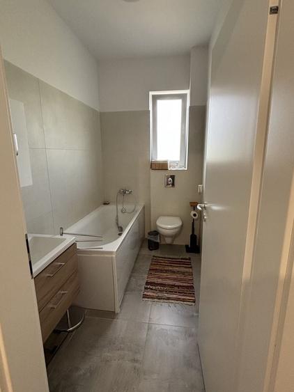 Apartament cu 2 camere decomandat în Giroc