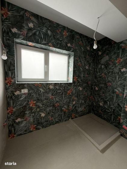 Casă cu 5 camere cu Canalizare în Titan