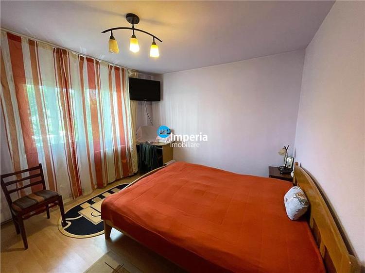 Apartament 2 camere, decomandat, de inchiriat, zona Gara Billa - 1