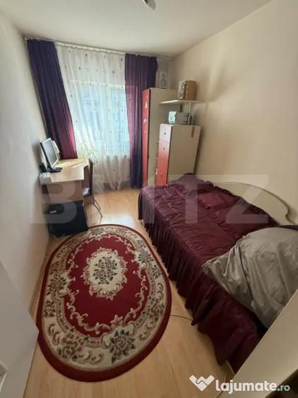 Apartament cu 3 camere decomandat în Ștefan cel Mare