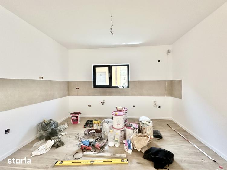 Casă cu 3 camere cu Teren 332 Mp în Albina