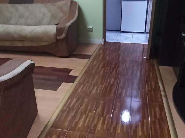 Apartament cu 3 camere semidecomandat în Brâncoveanu