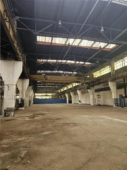 Spațiu industrial, de 5,900 mp, în Industrial
