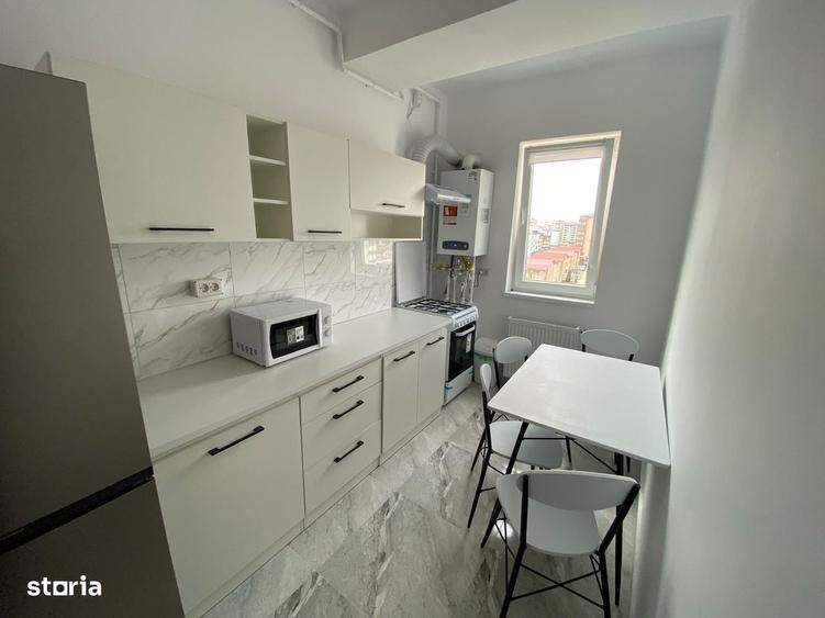 Apartament cu 2 camere decomandat în Roșu