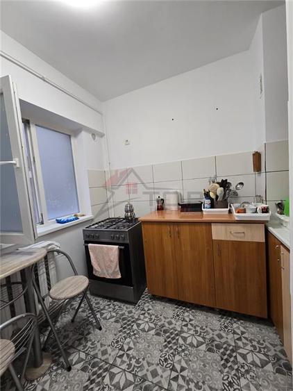 Apartament cu 2 camere semidecomandat în Dacia