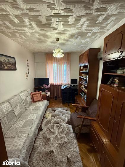 Apartament cu 4 camere în Păcurari