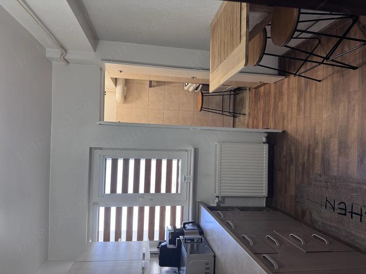 Apartament cu 3 camere nedecomandat în Nord
