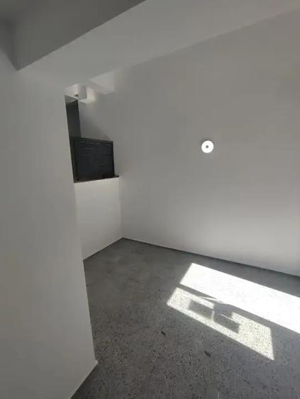 Apartament cu 2 camere decomandat în Theodor Pallady