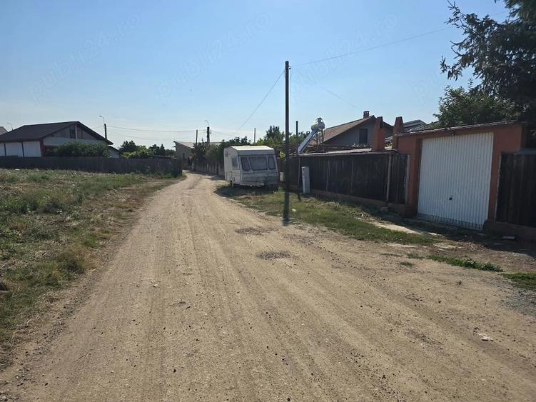 Teren de 20000 mp, în Lazu