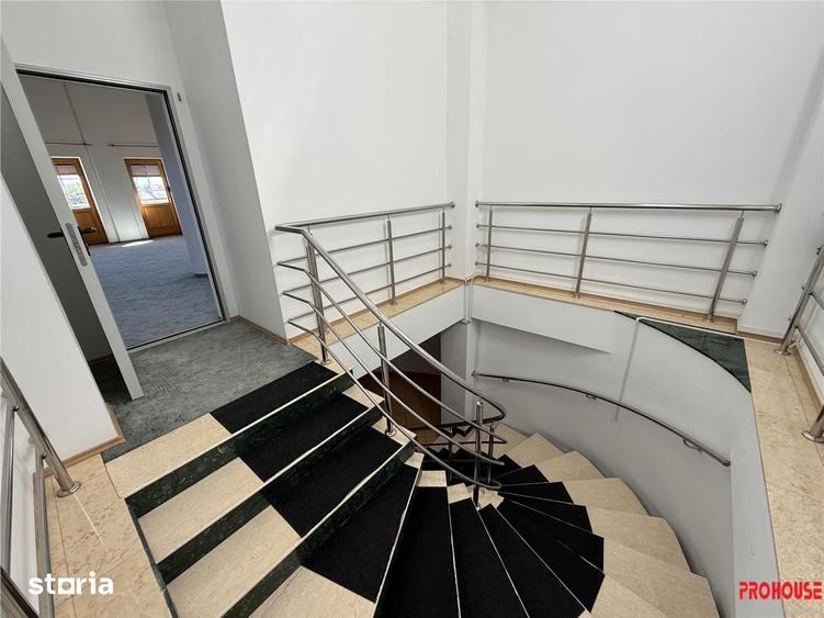Spațiu comercial, de 600 mp, în Gherăiești