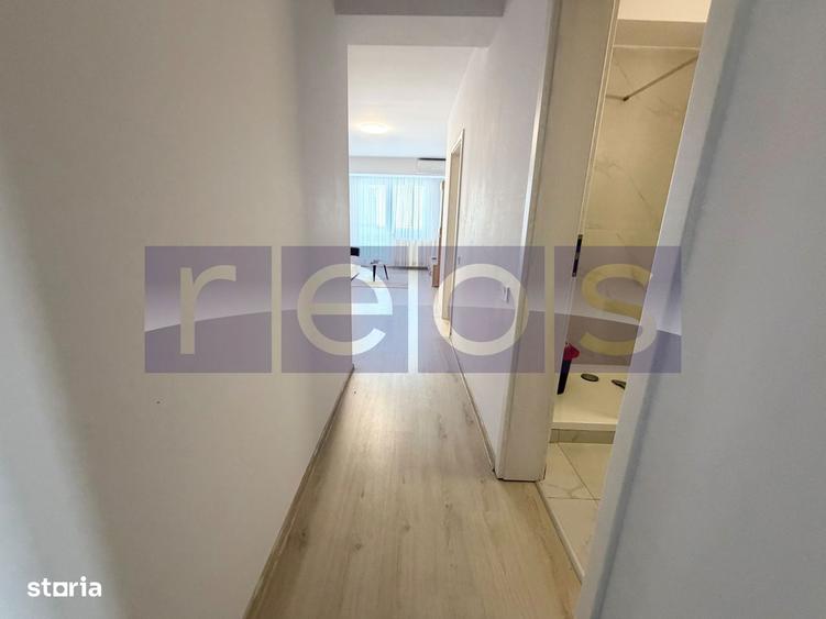 Apartament cu 3 camere semidecomandat în Colentina