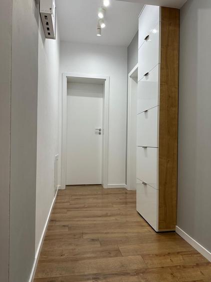 Apartament cu 2 camere decomandat în Soarelui