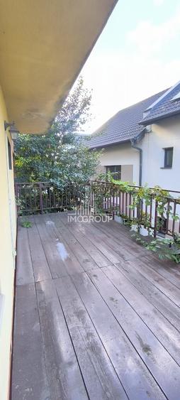 Apartament cu 3 camere decomandat, mobilat în Bună Ziua