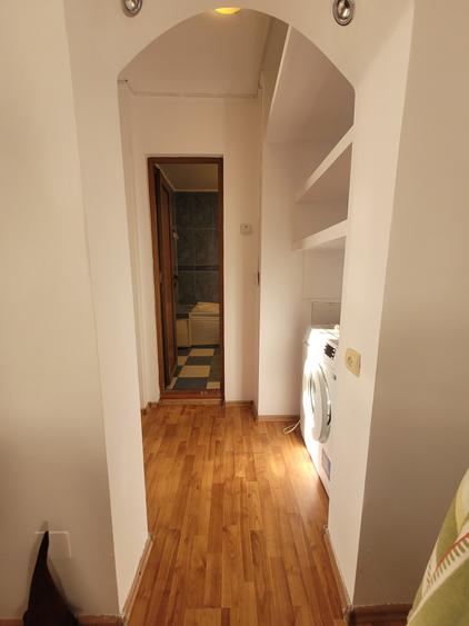 Apartament cu 2 camere semidecomandat în Obor