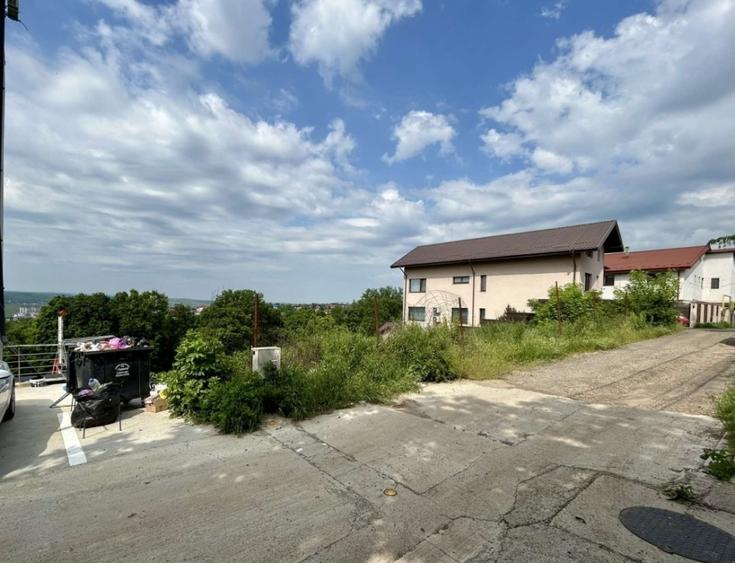 Teren Construcții intravilan de 1433 mp, în Central