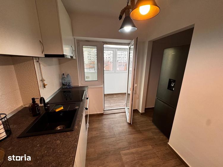 Apartament cu 3 camere decomandat în Central
