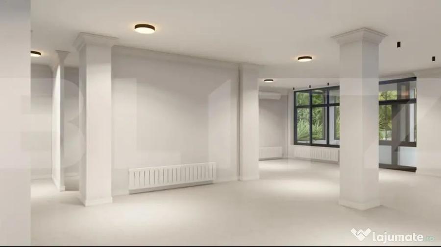 Spațiu comercial, de 210 mp, în Central