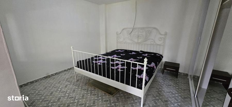 Casă cu 4 camere în Tărtășești