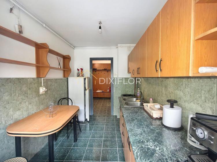 Apartament cu 3 camere decomandat, mobilat în 22 Decembrie 1989
