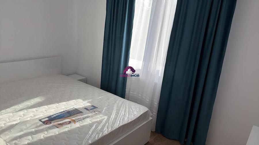 Apartament cu 2 camere decomandat în Politehnica