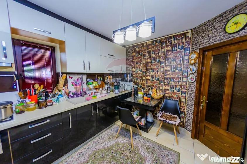 Casă cu 4 camere cu Teren 758 Mp în Cătălina