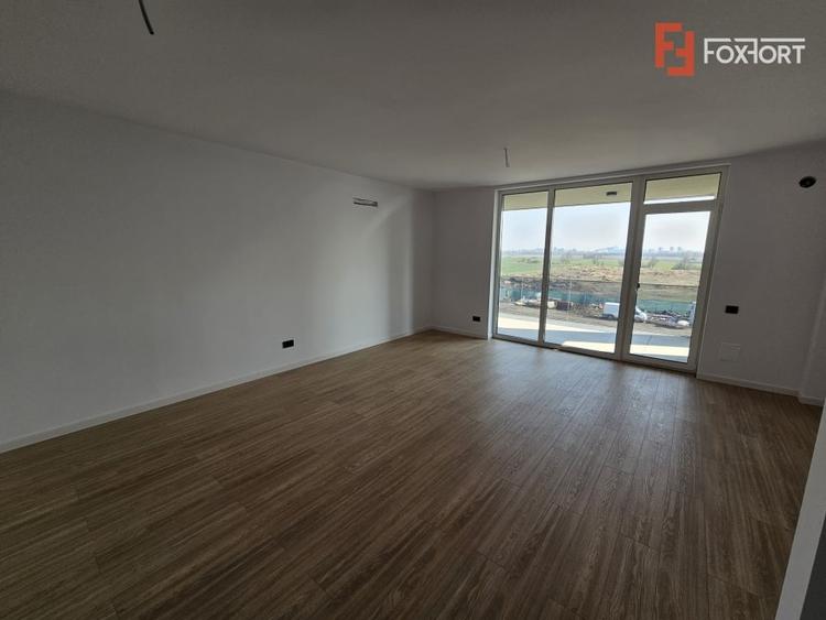Apartament cu 3 camere în Torontalului