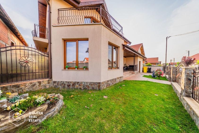 Casă individuală cu 5 camere cu Teren 500 Mp în Șagu