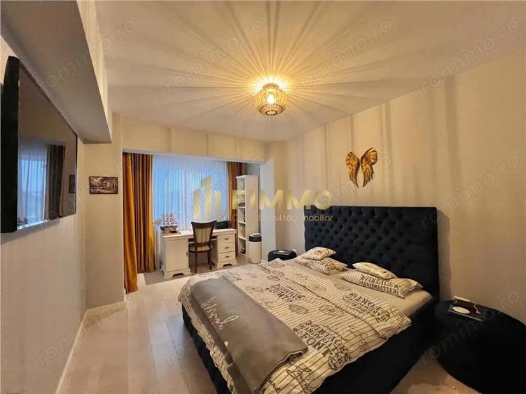 Apartament cu 3 camere semidecomandat în Periferie