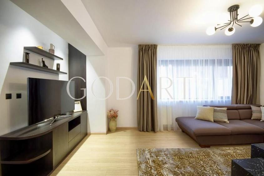 Apartament cu 3 camere decomandat, mobilat în Herăstrău