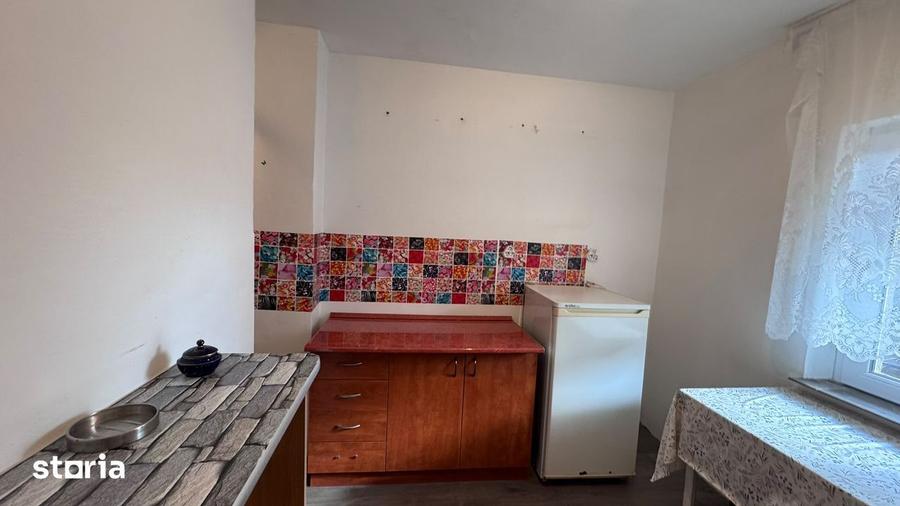 Apartament cu 3 camere în Decebal