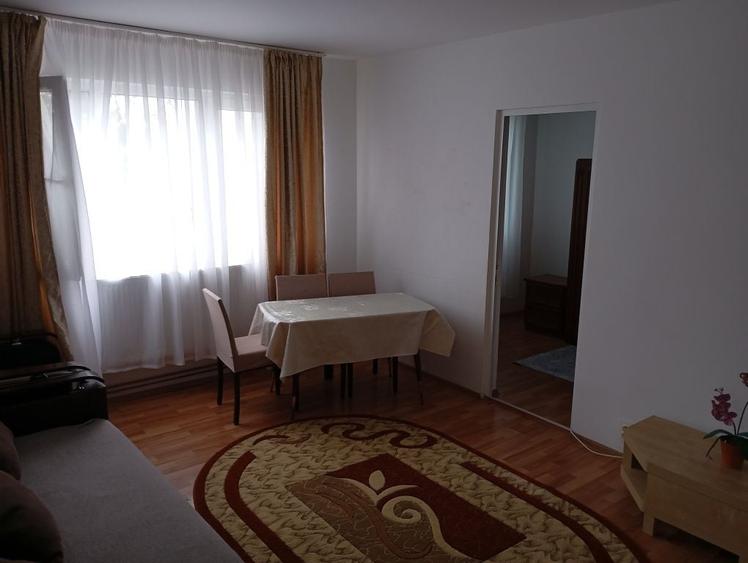Apartament cu 2 camere decomandat în Exterior Vest