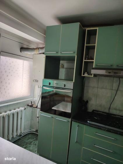 Apartament cu 3 camere, mobilat în Central