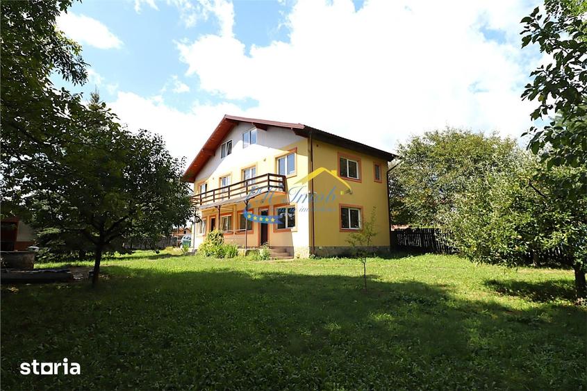 Casă cu 7 camere cu Teren 1237 Mp în Brebu