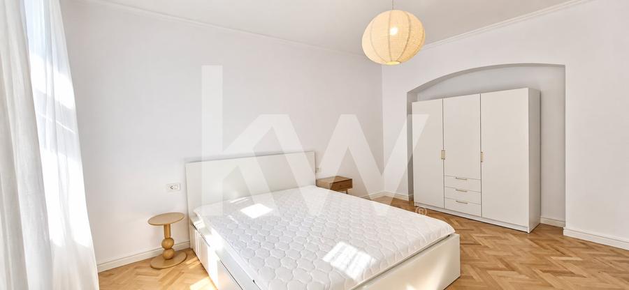 Apartament cu 2 camere nedecomandat, mobilat în Central