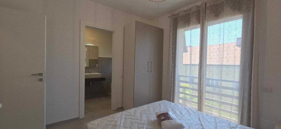 Apartament cu 3 camere nedecomandat în Central