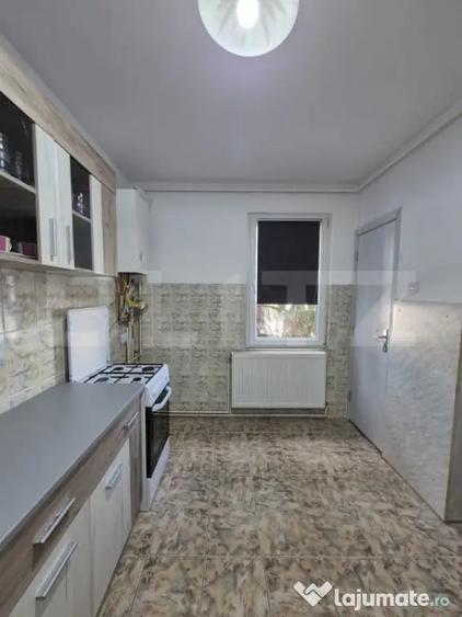 Apartament cu 2 camere decomandat, mobilat în Central