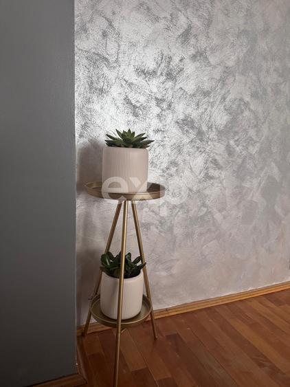Apartament cu 3 camere decomandat, mobilat în Teilor