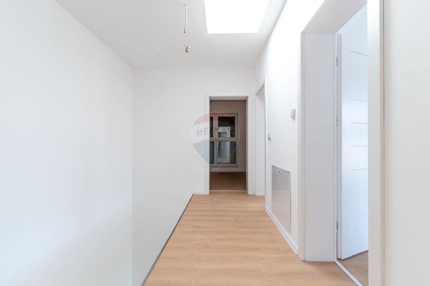 Duplex cu 5 camere cu Teren 276 Mp în Dâmbul Rotund
