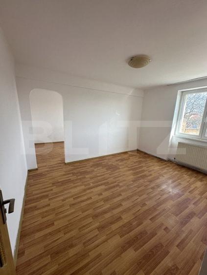 Apartament cu 2 camere semidecomandat în Semicentral — fotografia 1