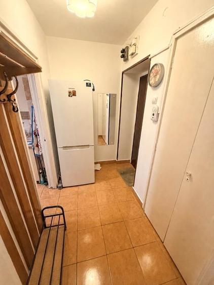 Apartament cu 2 camere semidecomandat, mobilat în Titan