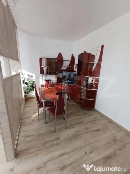 Garsonieră decomandată în Central