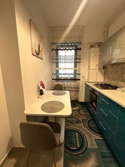 Apartament cu 2 camere decomandat, mobilat în Lujerului